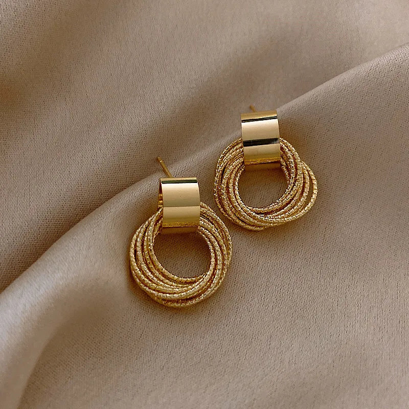 Retro Gold Circle Stud Earrings